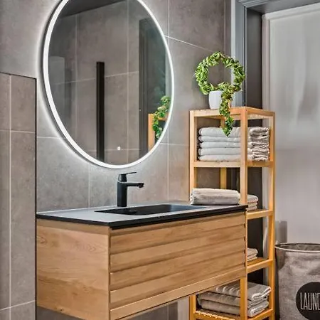 Villa Sorlandsferie Naer Svaberg, Og Strender! *