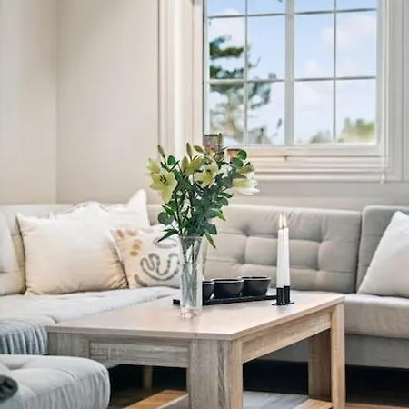 Sorlandsferie Naer Svaberg, Og Strender! Villa Kristiansand