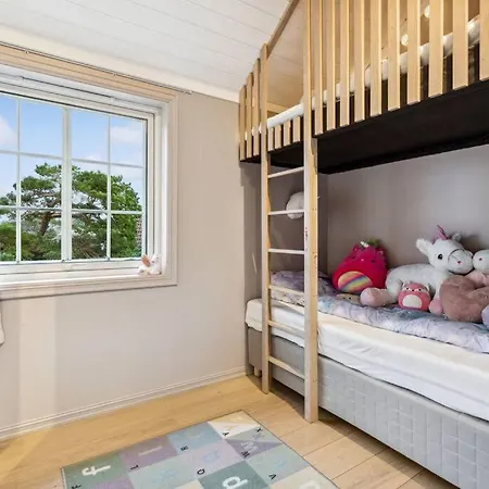 Sorlandsferie Naer Svaberg, Og Strender! *