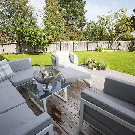 Sorlandsferie Naer Svaberg, Og Strender! Villa