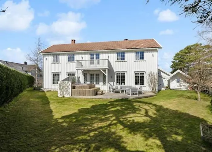 Sorlandsferie Naer Svaberg, Og Strender!