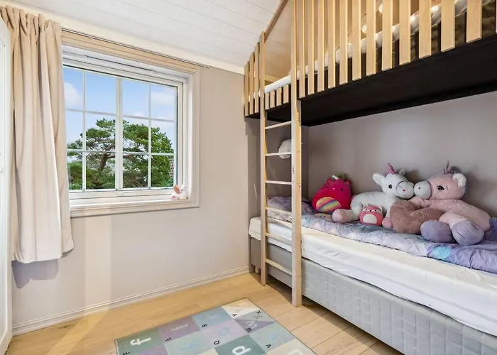 Sorlandsferie Naer Svaberg, Og Strender! *