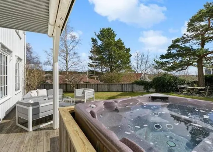 Sorlandsferie Naer Svaberg, Og Strender! Villa Kristiansand