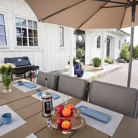 Sorlandsferie Naer Svaberg, Og Strender! *